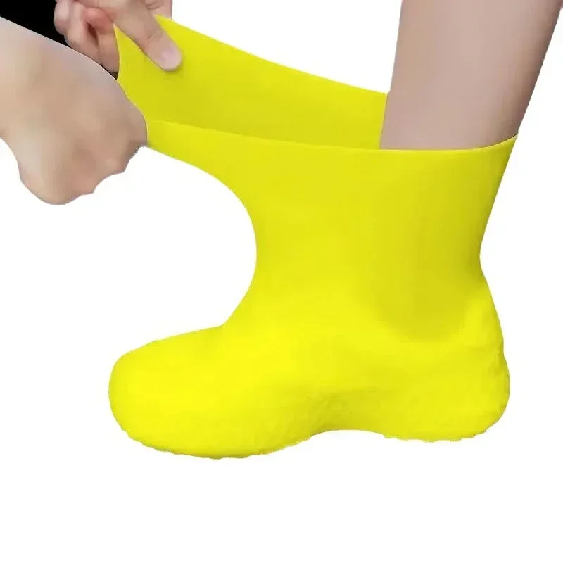 Latex WaterProof Shoe Covers U - Outdoor Adventure Gear 评论和价格